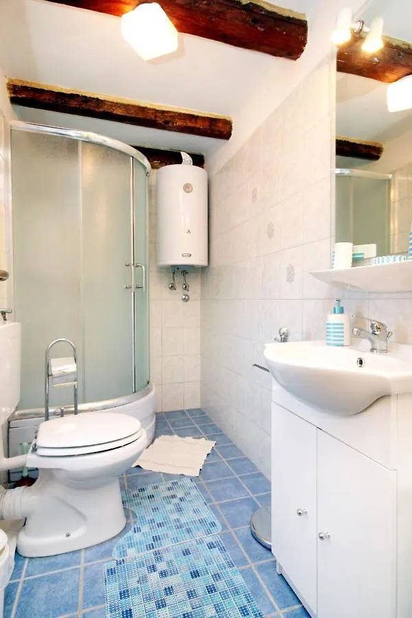 Holiday home Family Friendly House With A Swimming Pool Guran, Central Istria - Sredisnja Istra - 7373