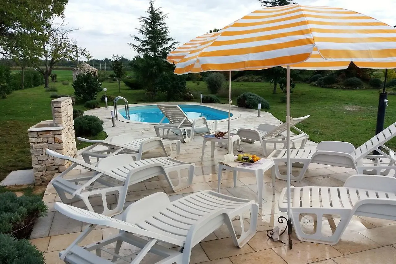 Family Friendly House With A Swimming Pool Guran, Central Istria - Sredisnja Istra - 7373 Vodnjan Kroatien