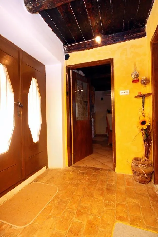 Family Friendly House With A Swimming Pool Guran, Central Istria - Sredisnja Istra - 7373 Vodnjan Feriehus
